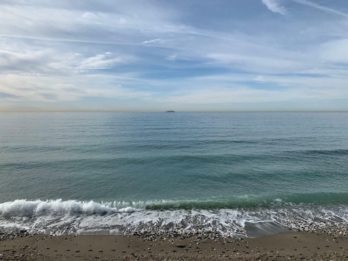 Malibu - “Vive En La Playa” “Live On The Beach” Daire Benalmádena Dış mekan fotoğraf